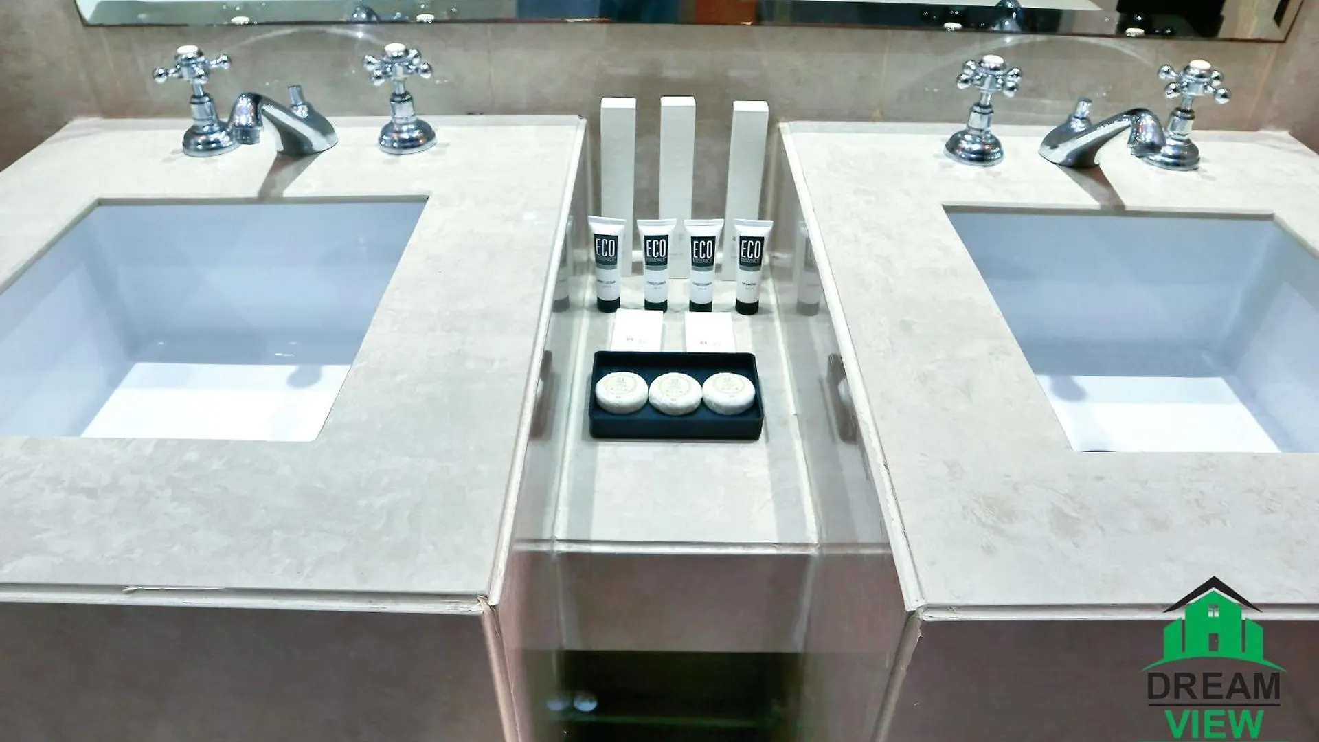 Apartment Full View Burj Khalifa And Fountains -Souk Al Bahar- Dream View Holiday Home Rental Dubai United Arab Emirates