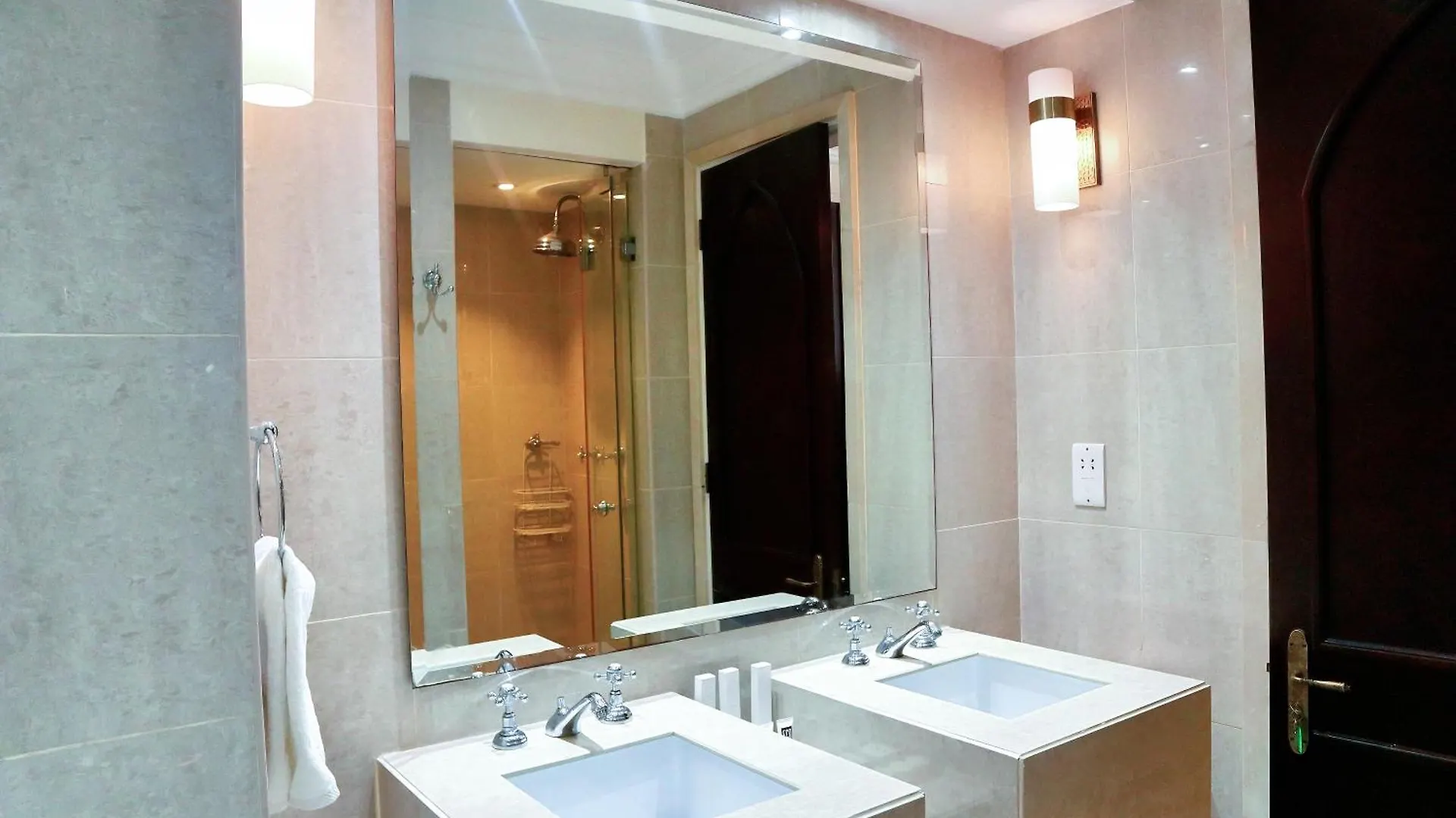 Full View Burj Khalifa And Fountains -Souk Al Bahar- Dream View Holiday Home Rental Dubaj 0*,  Spojené arabské emiráty